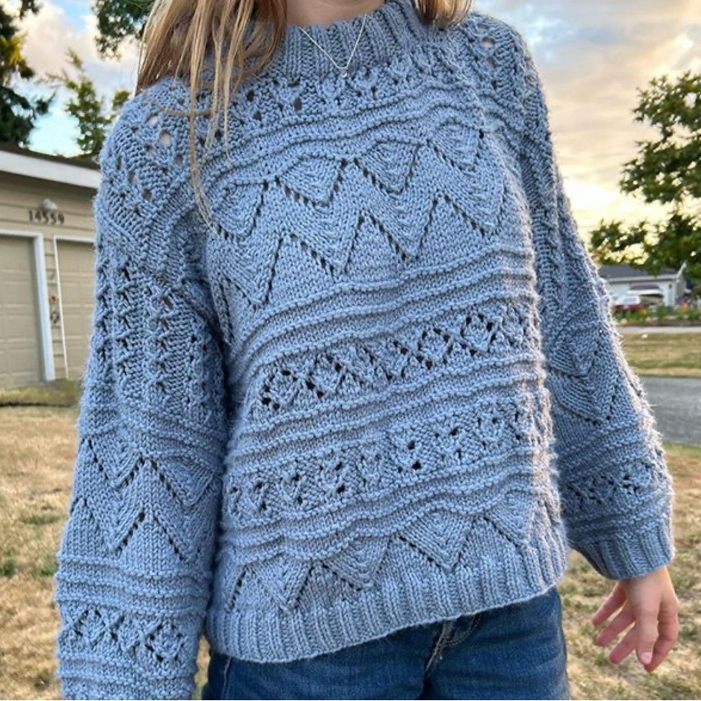 Zara Textured Blue Crew Neck Sweater
